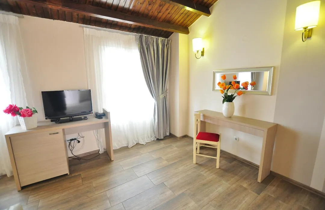 Michelangelo Resort-1